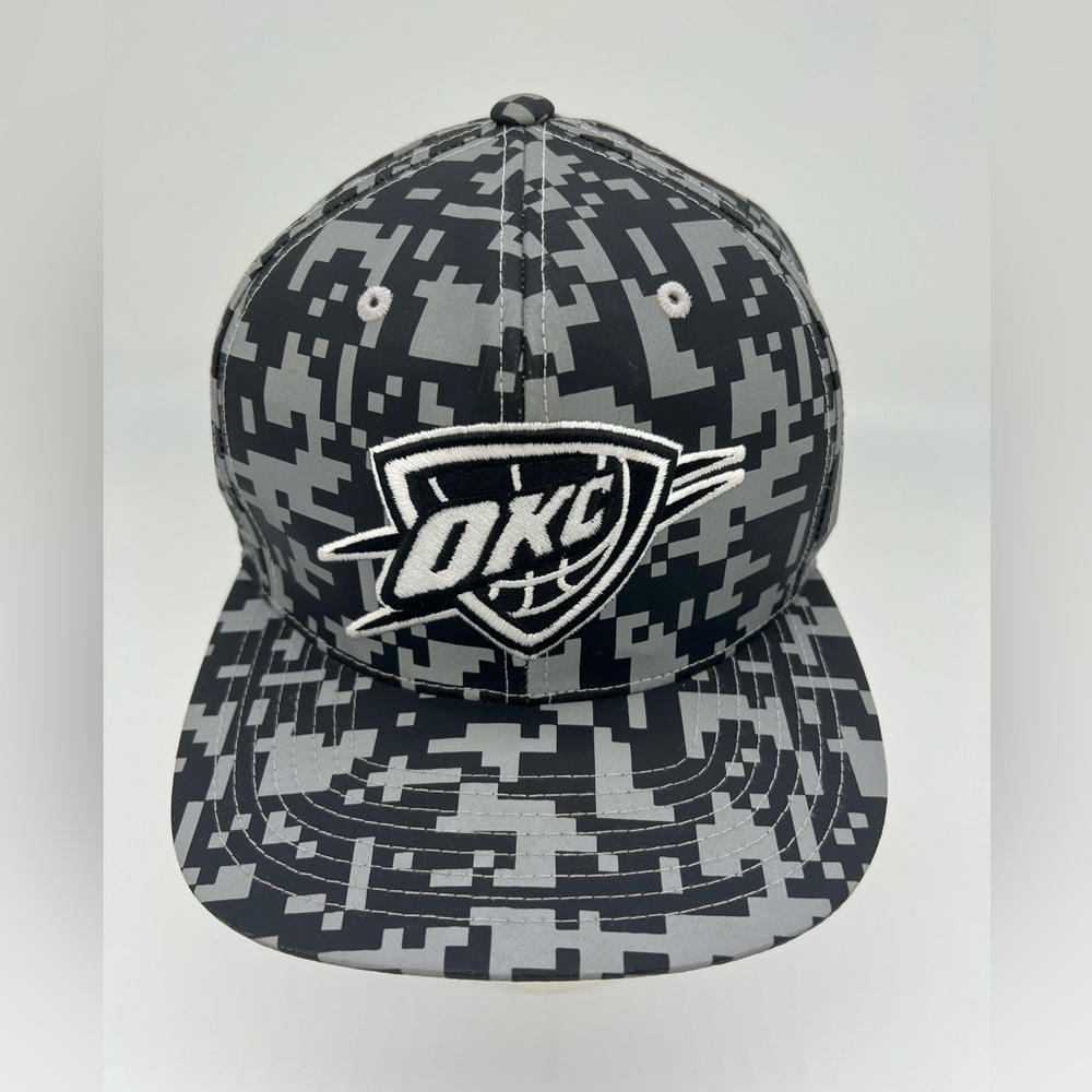 Mitchell & Ness  Oklahoma Thunder Snapback Hat Cap Digital Camo Black & Gray